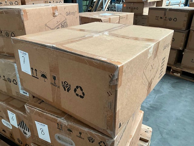 Givenergy giv-hy-10.0–g3-hv pv hybride omvormer (showmodel) - afbeelding 2 van  3