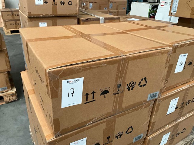 Givenergy giv-hy-5.0-g3 1-fase 5kw pv hybride omvormer - afbeelding 2 van  3
