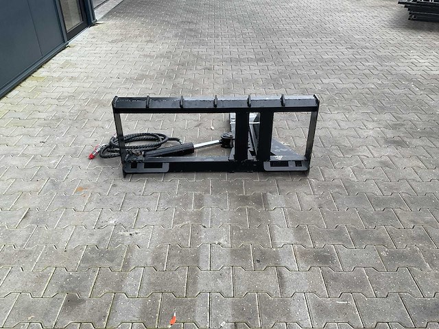Giyi - tp25 skid steer tree puller - schranklader - afbeelding 8 van  10