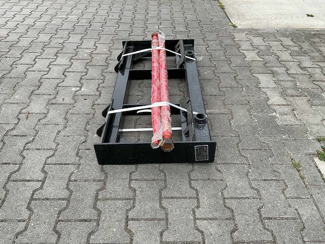 Giyi bf47 skid steer bale fork - afbeelding 11 van  11