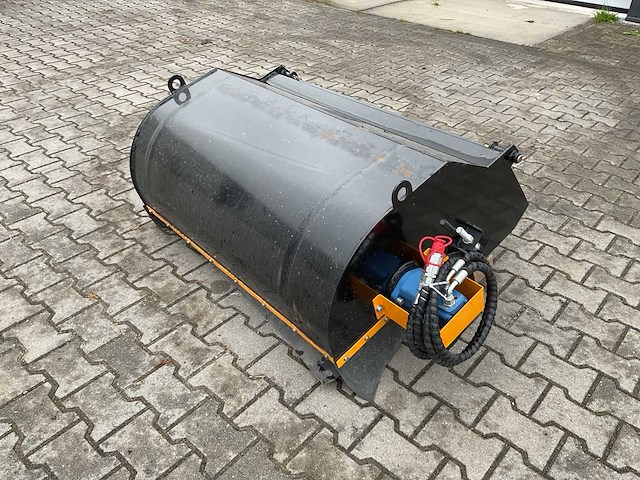 Giyi bs43 skid steer boxbroom sweeper - afbeelding 3 van  12