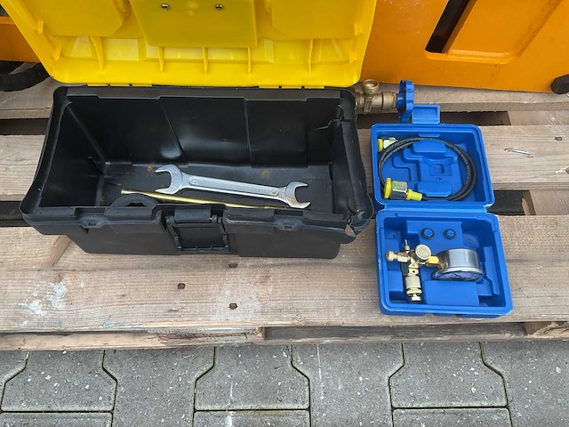 Giyi d680 skid steer post driver schranklader - afbeelding 3 van  11