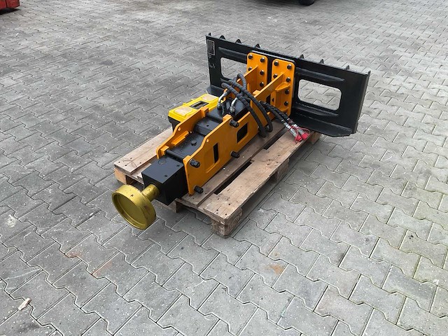 Giyi d680 skid steer post driver schranklader - afbeelding 6 van  11