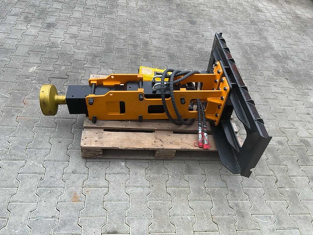 Giyi d680 skid steer post driver schranklader - afbeelding 7 van  11