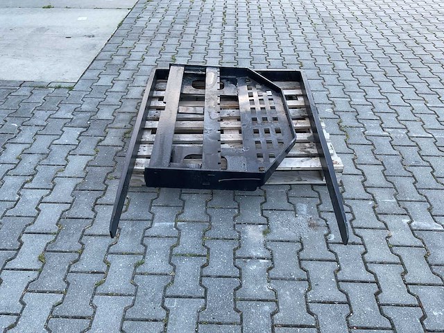 Giyi dhc skid steer fork - afbeelding 4 van  10