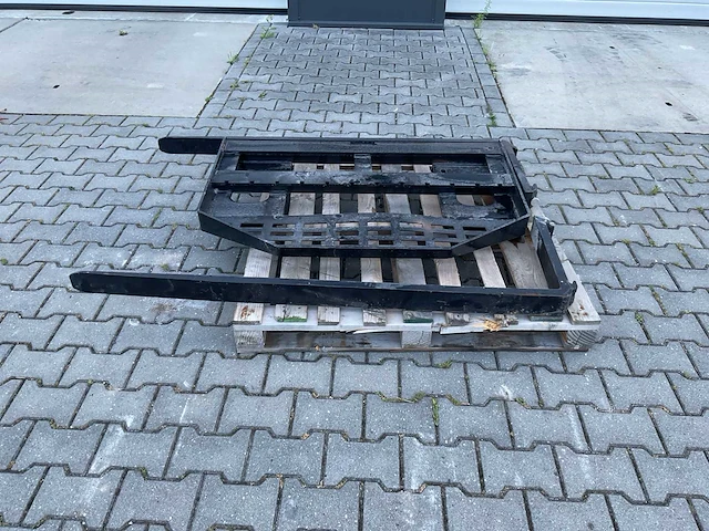 Giyi dhc skid steer fork - afbeelding 1 van  10