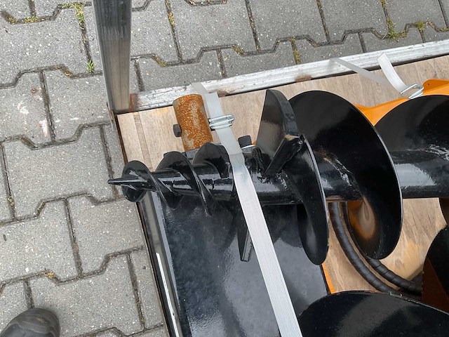 Giyi gy-sa grondboor - afbeelding 4 van  15