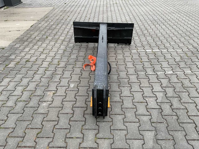 Giyi horizontale houtkloofmachine voorladers en accessoires - afbeelding 7 van  12