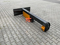 Giyi horizontale houtkloofmachine voorladers en accessoires - afbeelding 8 van  12