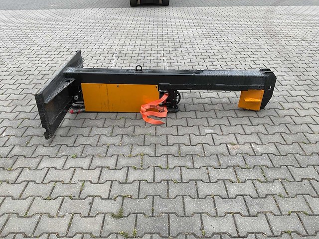 Giyi horizontale houtkloofmachine voorladers en accessoires - afbeelding 9 van  12