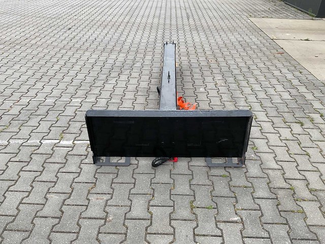 Giyi horizontale houtkloofmachine voorladers en accessoires - afbeelding 11 van  12