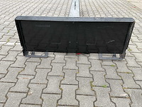 Giyi horizontale houtkloofmachine voorladers en accessoires - afbeelding 12 van  12