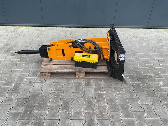 Giyi p680 skid steer breaker schranklader - afbeelding 6 van  12
