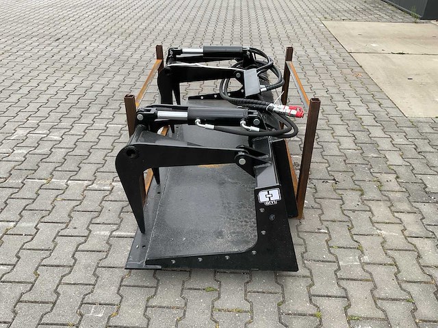 Giyi pg72 skid steer plate grabber - afbeelding 7 van  8