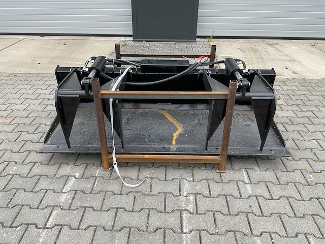 Giyi pg72 skid steer plate grabber - afbeelding 1 van  12