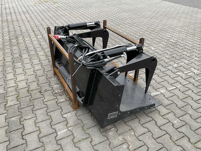 Giyi pg72 skid steer plate grabber - afbeelding 8 van  12