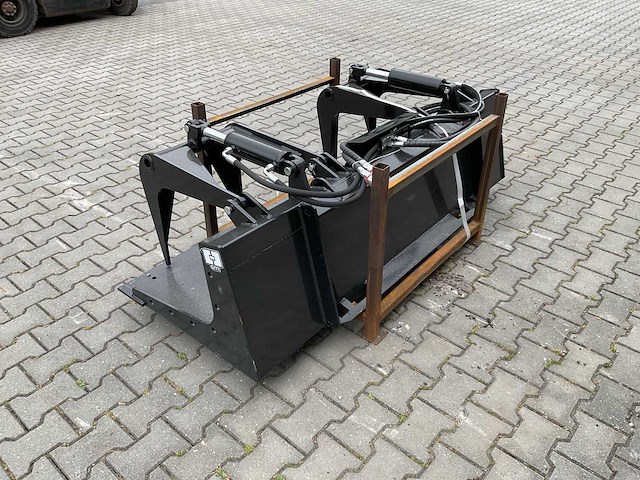 Giyi pg72 skid steer plate grabber - afbeelding 10 van  12