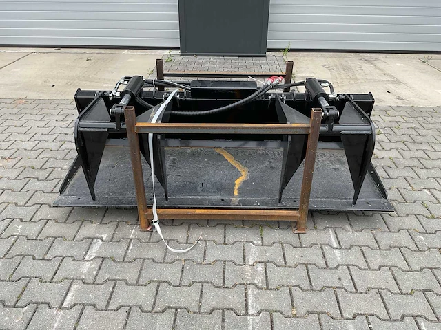 Giyi pg72 skid steer plate grabber - afbeelding 1 van  12