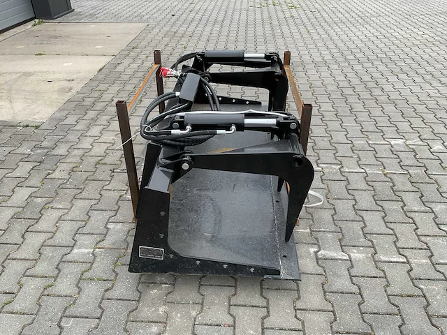 Giyi pg72 skid steer plate grabber - afbeelding 6 van  12