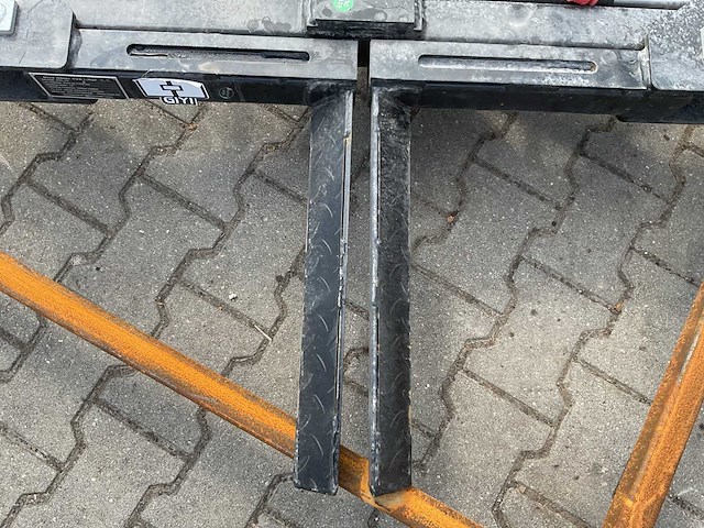 Giyi stl75 skid steer tire lifter - afbeelding 4 van  14