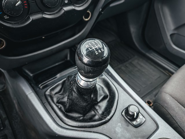 Gladheidsbestrijding pick-up truck ford, ranger 2.2 tdci xl super cab, bouwjaar 2014 - afbeelding 23 van  27