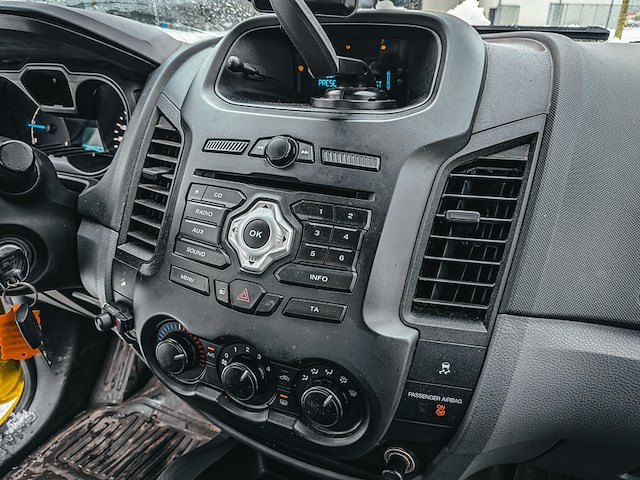 Gladheidsbestrijding pick-up truck ford, ranger 2.2 tdci xl super cab, bouwjaar 2014 - afbeelding 23 van  27