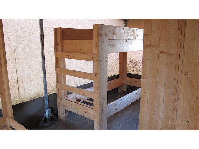 Glamping / safari tent - afbeelding 17 van  32