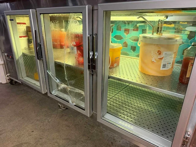 Glasdeur koelwerkbank - afbeelding 4 van  8