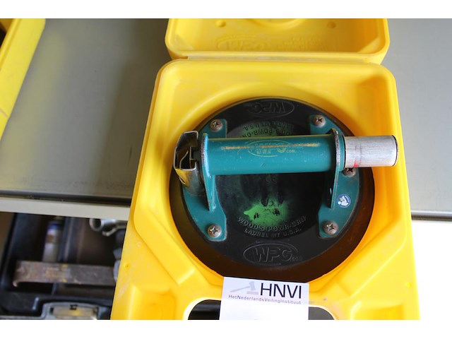 Glasdrager wpg in koffer. - afbeelding 2 van  2