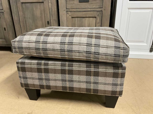 Glasgow poef - afbeelding 4 van  9