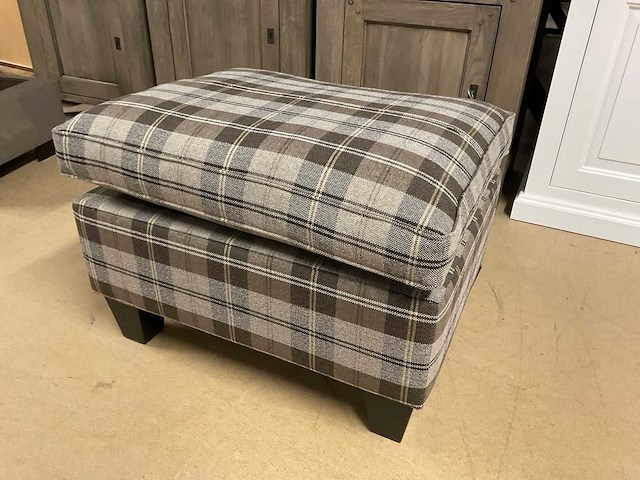 Glasgow poef - afbeelding 6 van  9