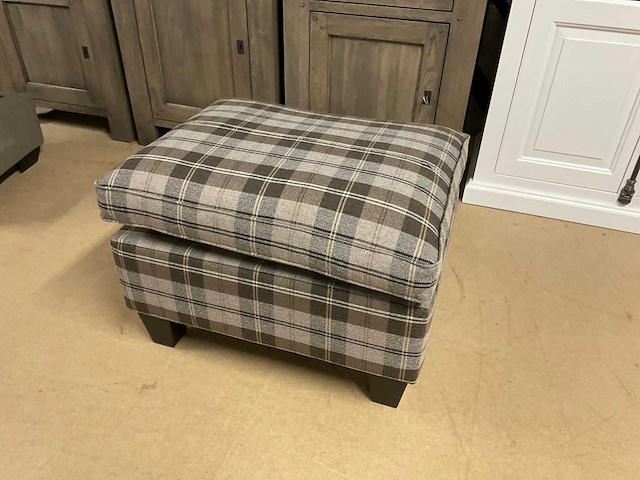 Glasgow poef - afbeelding 8 van  9