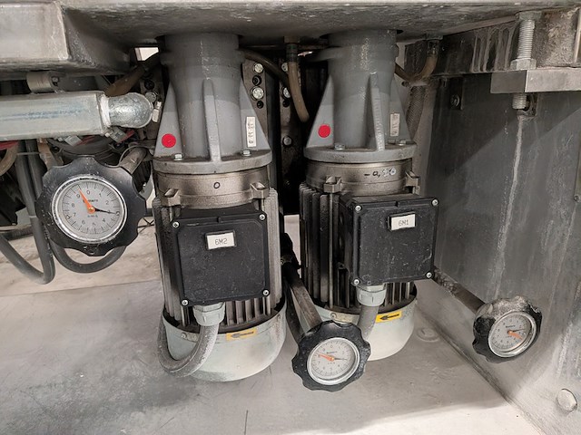 Glasrand bewerkingsmachine bottero, victralux 108fx, bouwjaar 2018 - afbeelding 15 van  24