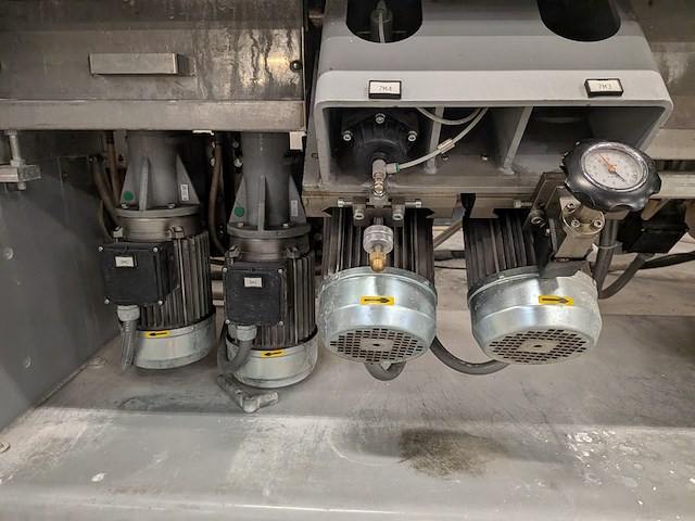 Glasrand bewerkingsmachine bottero, victralux 108fx, bouwjaar 2018 - afbeelding 16 van  24