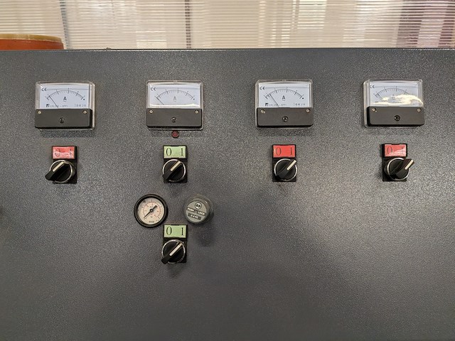 Glasrand bewerkingsmachine bottero, victralux 108fx, bouwjaar 2018 - afbeelding 22 van  24