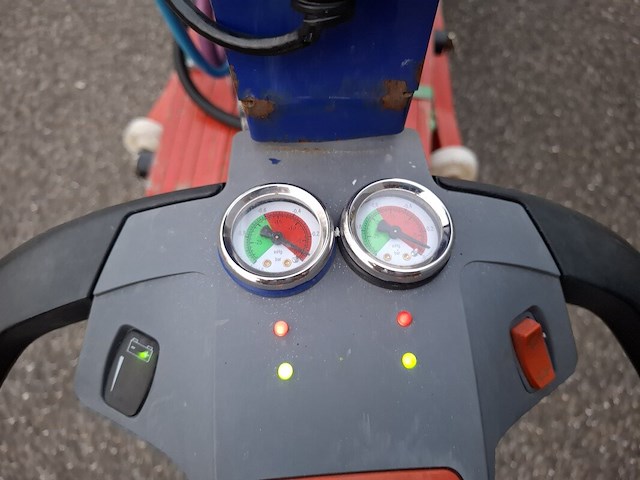 Glasrobot ks robot, robot 400 offroad, bouwjaar 2012 - afbeelding 15 van  31