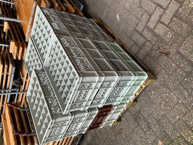 Glass crate (22x) - afbeelding 1 van  2