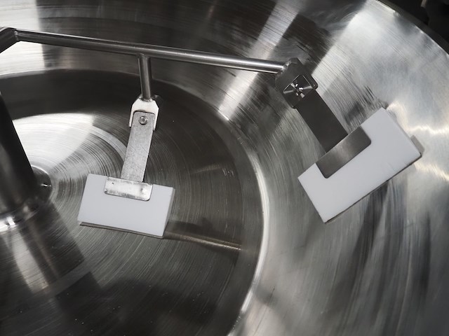 Glass - afbeelding 28 van  30