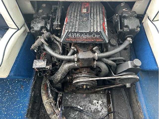 Glassport - 1991 - glyder - motorjacht - afbeelding 3 van  8