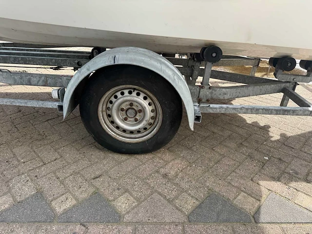 Glasstream 180e speedboot 130pk yamaha + trailer - afbeelding 26 van  37