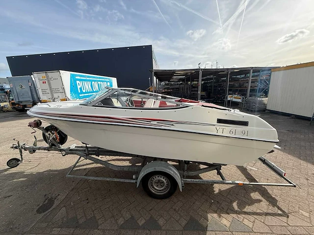 Glasstream 180e speedboot 130pk yamaha + trailer - afbeelding 33 van  37