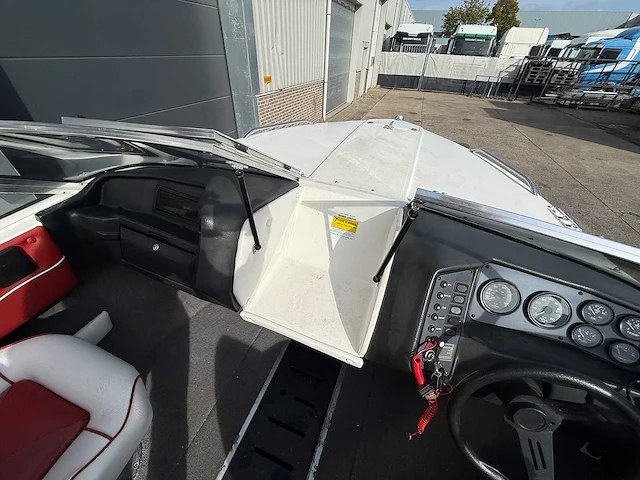 Glasstream 180e speedboot 130pk yamaha + trailer - afbeelding 11 van  37