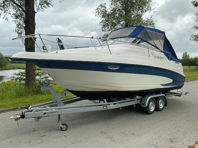 Glastron gs 249 speedboot op vlemmix trailer - afbeelding 1 van  25