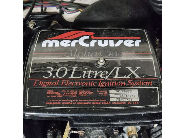 Glastron se199 speedboot met freewheel trailer - afbeelding 11 van  19