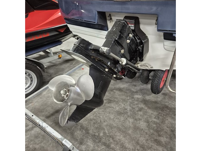 Glastron se199 speedboot met freewheel trailer - afbeelding 14 van  19
