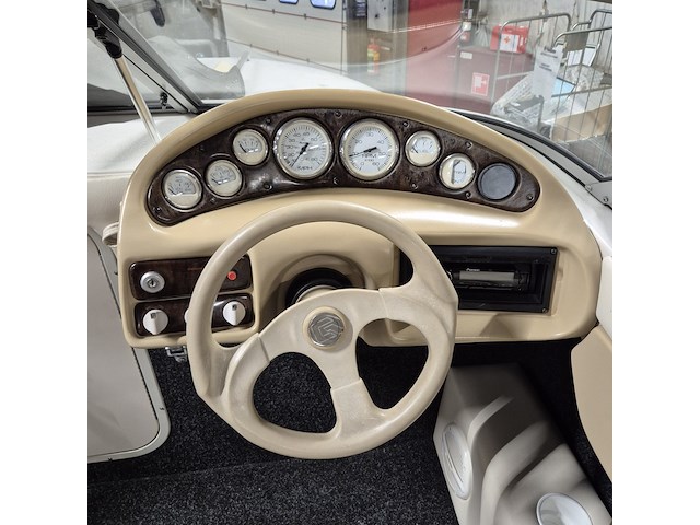 Glastron se199 speedboot met freewheel trailer - afbeelding 17 van  19