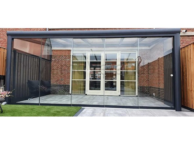 Glaswand (helder veiligheids glas) 2.5m hoog x 5m lang - afbeelding 7 van  14