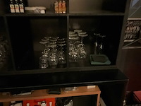 Glaswerk en diverse bar benodigdheden