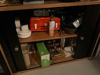 Glaswerk en diverse bar benodigdheden - afbeelding 8 van  9