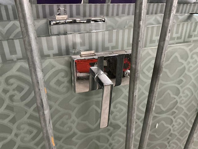 Glazen deur (4x) - afbeelding 8 van  10